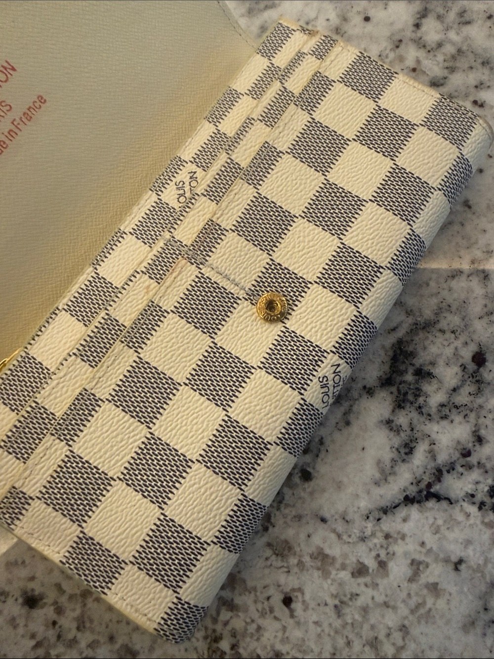 Wallet - Picture 7 of 9